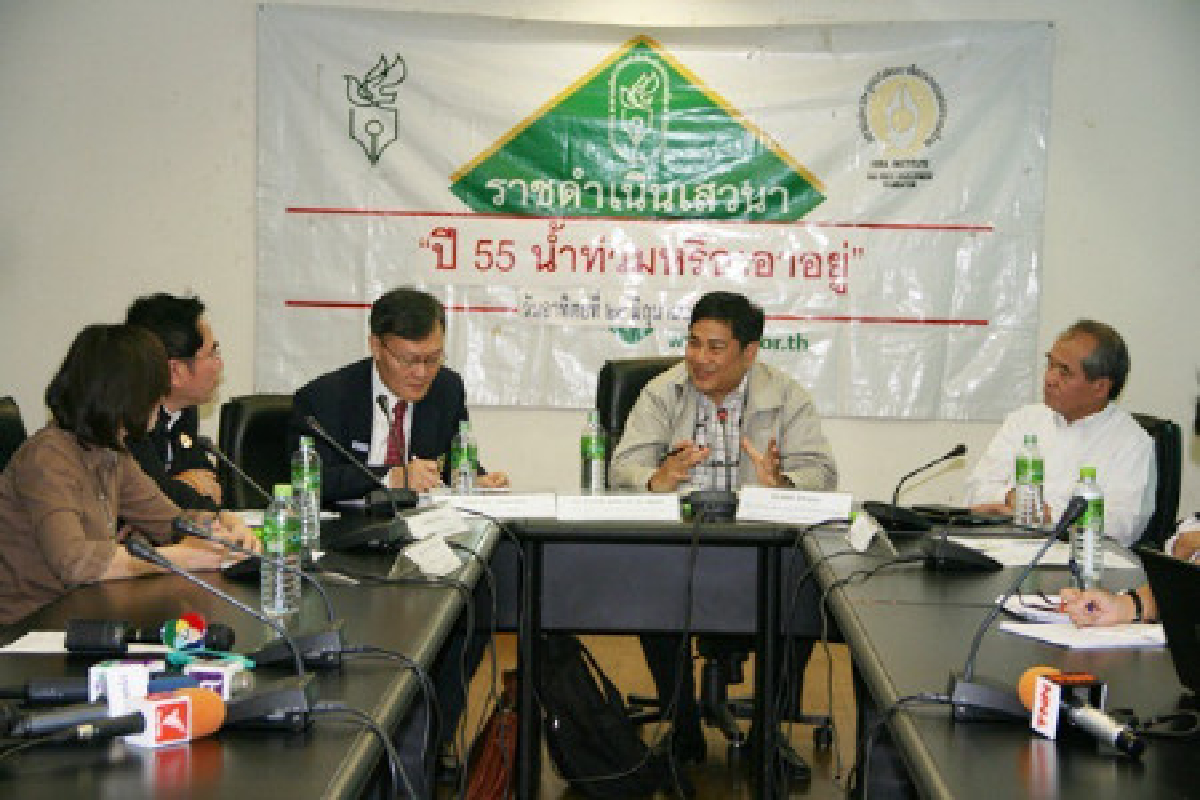 แนะรัฐเฝ้าระวังระบายน้ำกทม.ตะวันออก แนะรัฐเฝ้าระวังระบายน้ำกทม.ตะวันออก