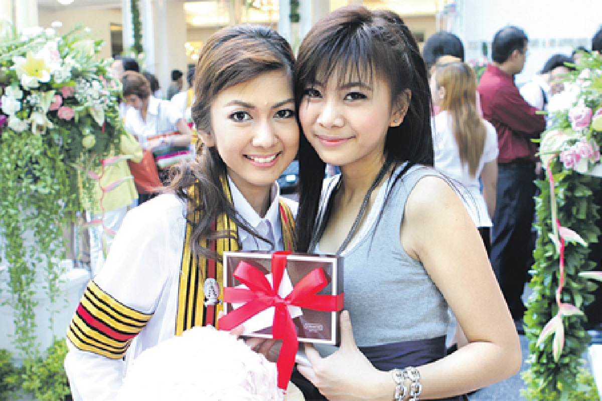 ‘เนยนุ่น’ พี่น้อง 2 สาวสไตล์เดียว ‘เนยนุ่น’ พี่น้อง 2 สาวสไตล์เดียว