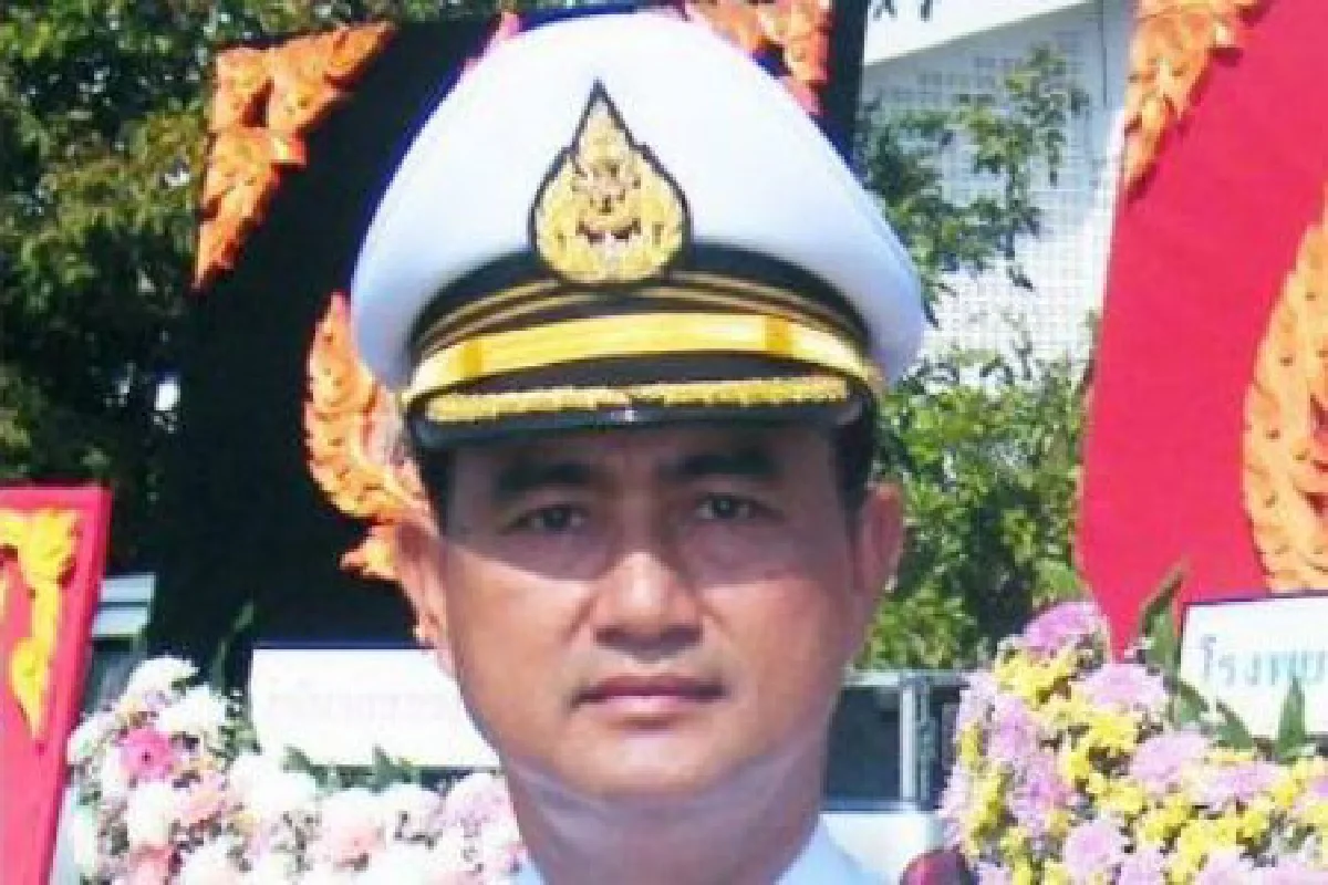 การเมืองกดดันนายอำเภอผูกคอดับ