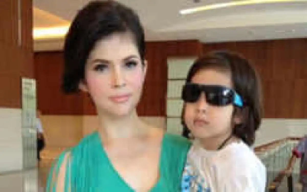 แอนนี่ปล่อยโฮแม่นอนไอซียู