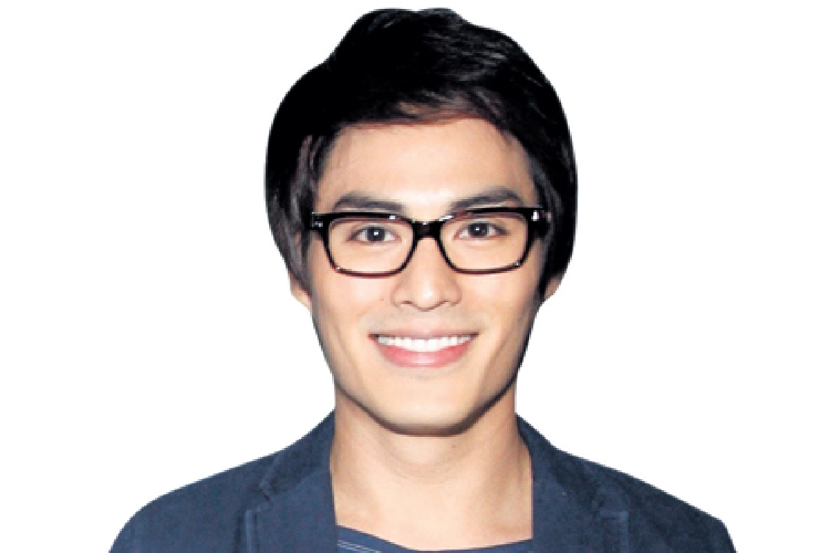 ดร.นาวิน เยาวพลกุล ‘โลกไม่ได้แข็งแรงอย่างที่เราคิด’