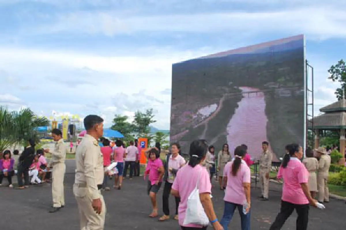ชาวพิษณุโลกร่วมพิธีเปิดเขื่อนแควน้อยเนืองแน่น