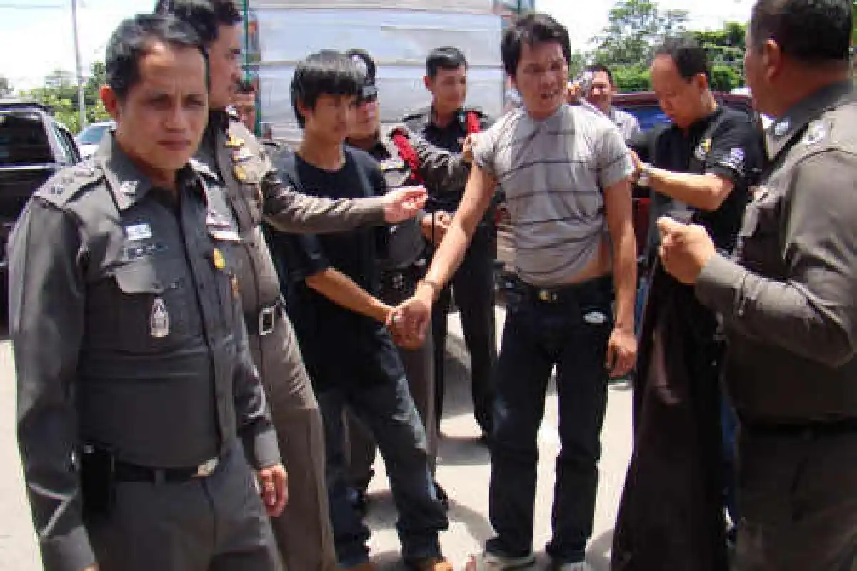 จับ"มด ศาลา"บึ้มบ้านแม่ผู้สมัครส.ท.ลำปาง