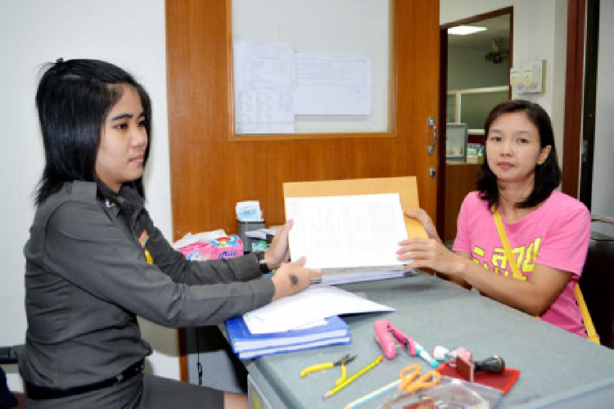 สาวร้องบช.น.อ้างถูกยัดข้อหาเสพยา สาวร้องบช.น.อ้างถูกยัดข้อหาเสพยา