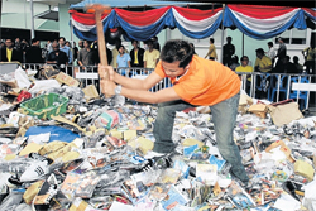 เครือข่ายครอบครัวฯ ชำแหละสื่อไทย น้ำเน่า-เสื่อมทราม-ข่ยเซ็กซ์