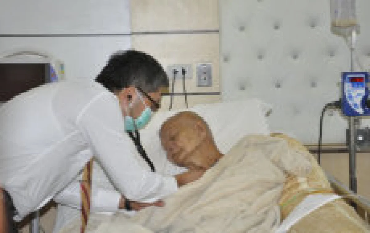 หลวงพ่อคูณไม่มีไข้แต่ยังอ่อนเพลีย