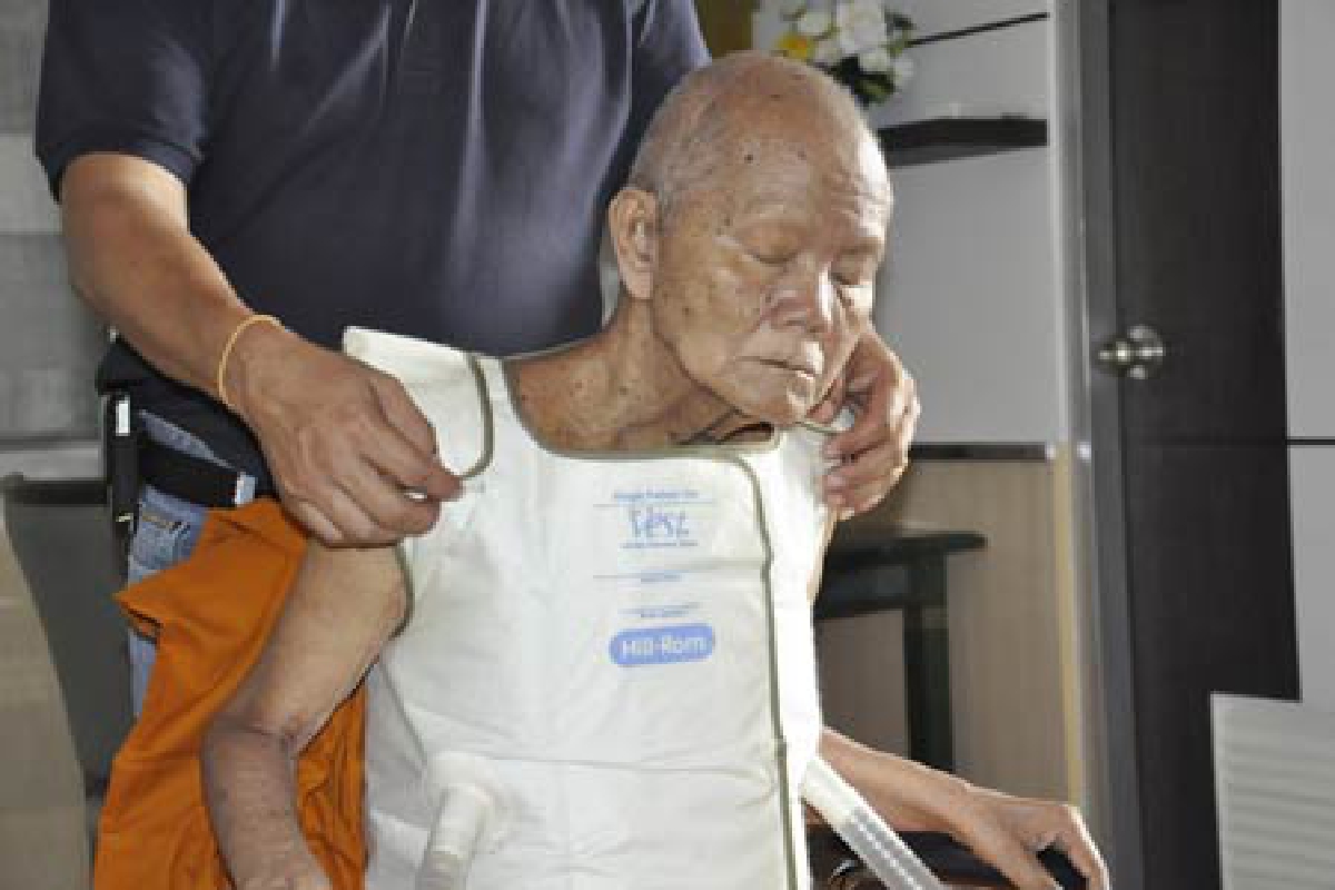 อาการหลวงพ่อคูณดีขึ้นต่อเนื่อง อาการหลวงพ่อคูณดีขึ้นต่อเนื่อง