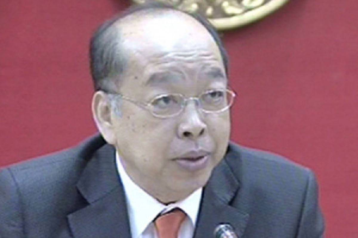 ปึ้งปัดโดนโยกคุมมหาดไทย ปึ้งปัดโดนโยกคุมมหาดไทย