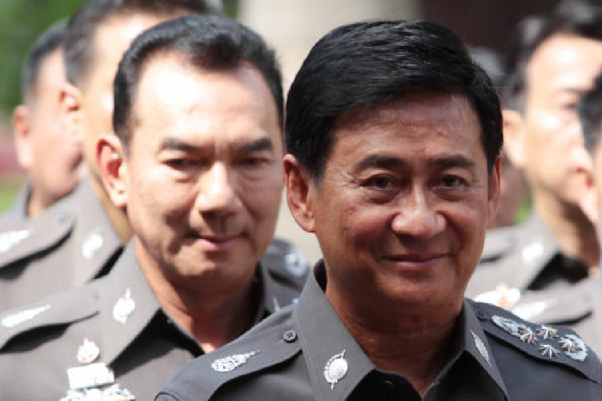 วันชัยชี้ผบ.ตร.พบทักษิณผิดจริยธรรม วันชัยชี้ผบ.ตร.พบทักษิณผิดจริยธรรม
