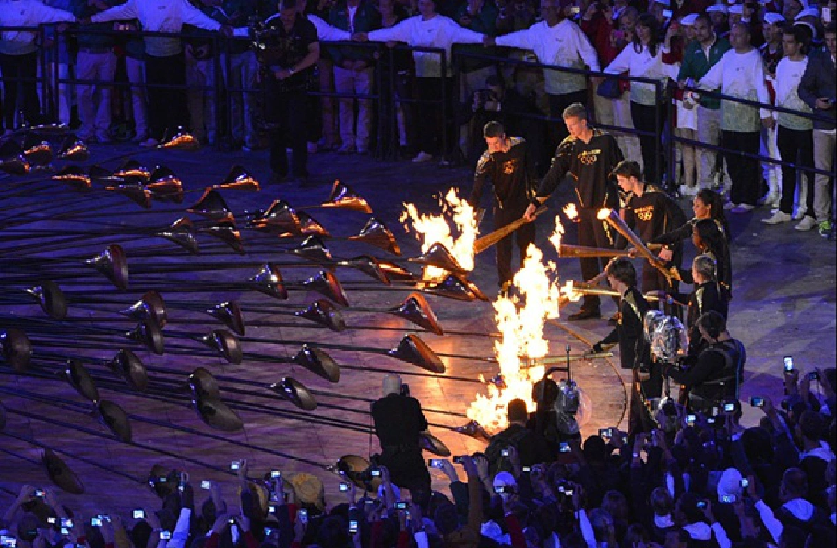 London Olympic Games open with fun-filled show