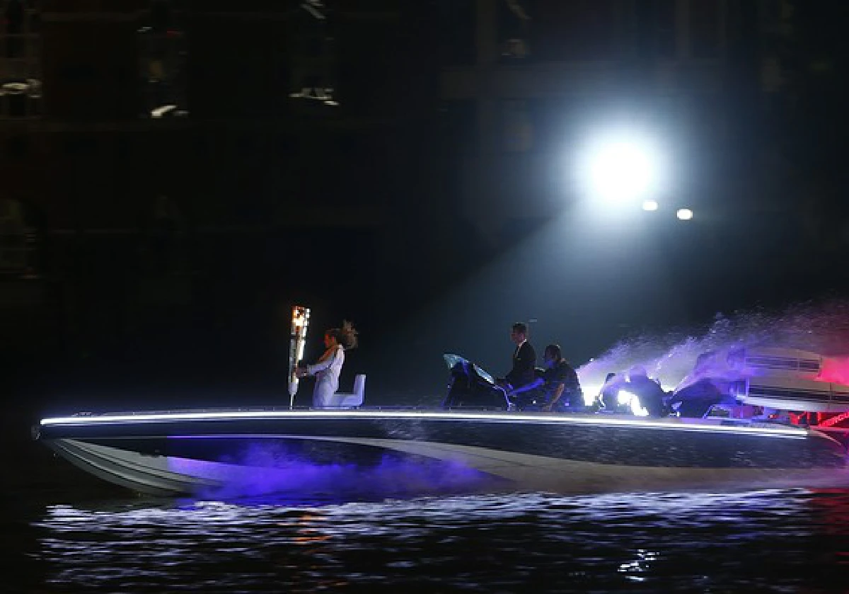 London Olympic Games open with fun-filled show
