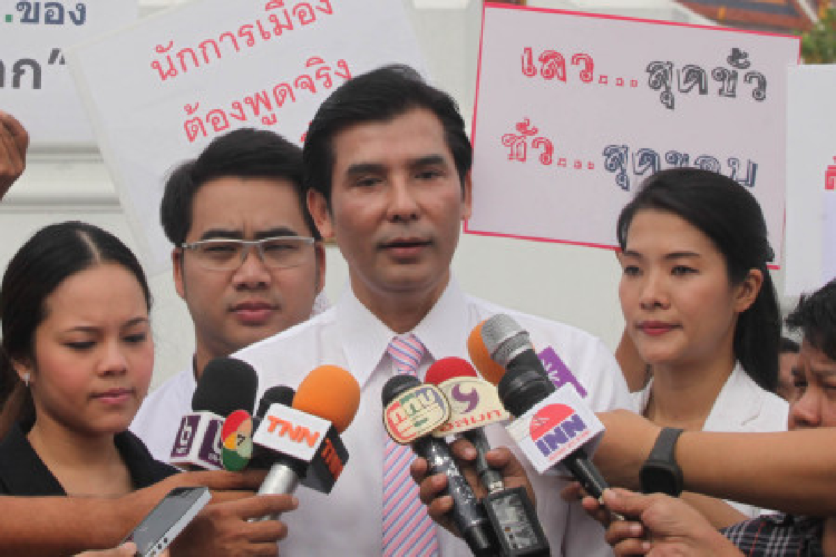 พท.ยันสรุปวิธีแก้รธน.ก่อนเปิดสภา พท.ยันสรุปวิธีแก้รธน.ก่อนเปิดสภา