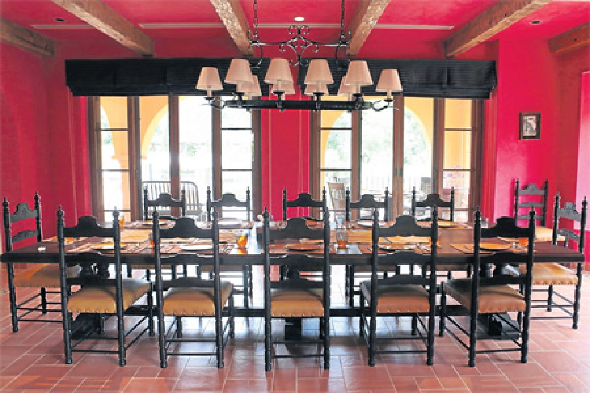 บ้านตากอากาศรับลมธรรมชาติ พิมลตระการตา ศรีวิกรม์