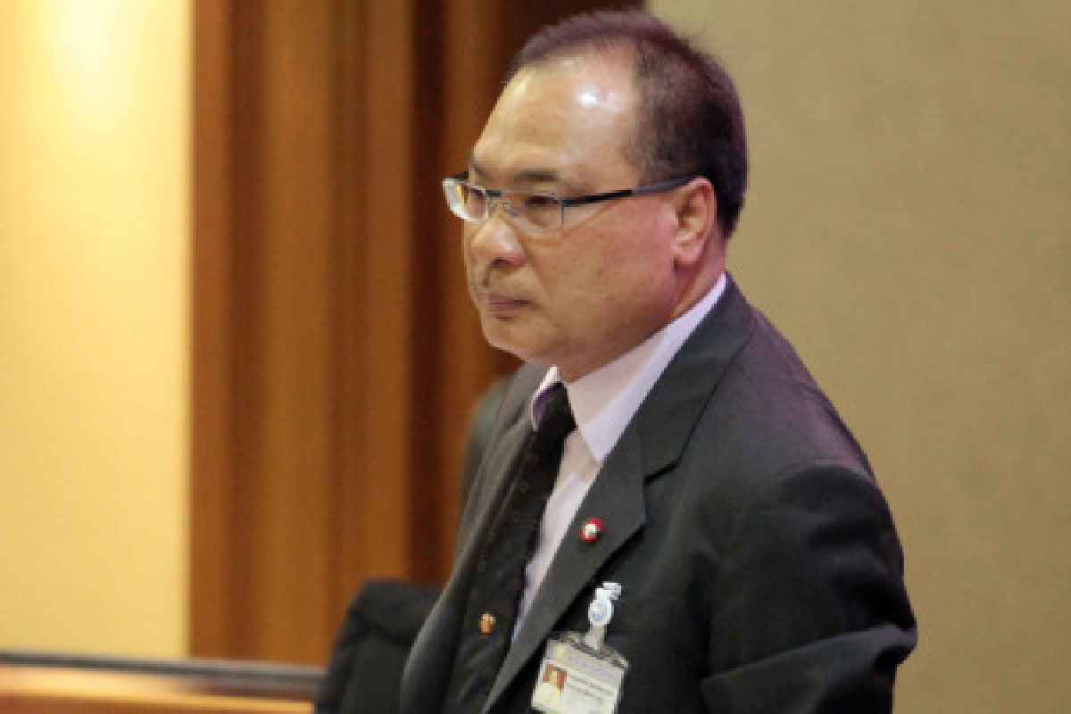 ขุนค้อนยันเปิดสภายังไม่ถกปรองดอง-แก้รธน. ขุนค้อนยันเปิดสภายังไม่ถกปรองดอง-แก้รธน.