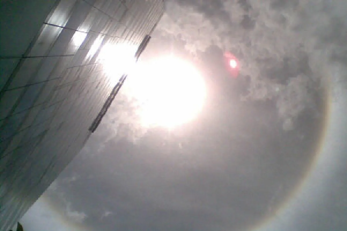 ชมพระอาทิตย์ทรงกลดก่อนวันหวยออก