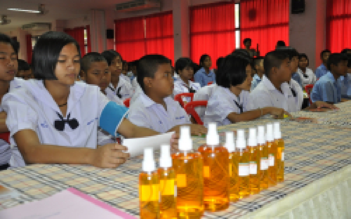 โคราช อบรมนร.เฝ้าระวังมือเท้าปาก