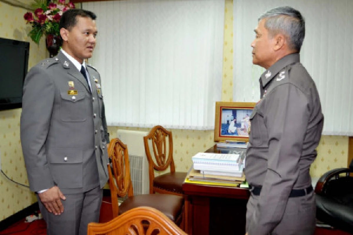"ดวง"แต่งตำรวจเต็มยศรายงานตัว
