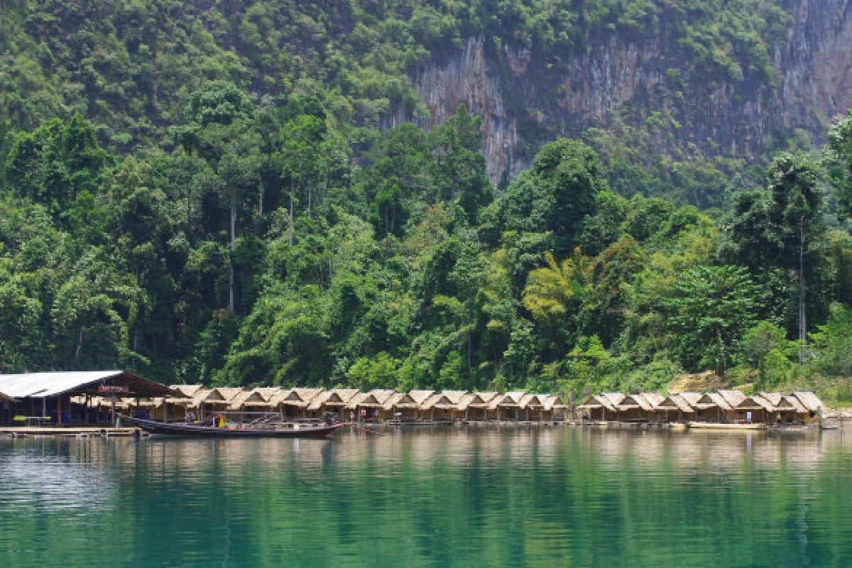 วันเดียวเที่ยวเขื่อนเชี่ยวหลาน สำราญสบายๆ ที่สุราษฎร์ฯ