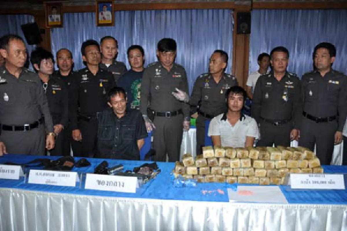 เชียงรายจับยาบ้า 2 รายของกลางอื้อ