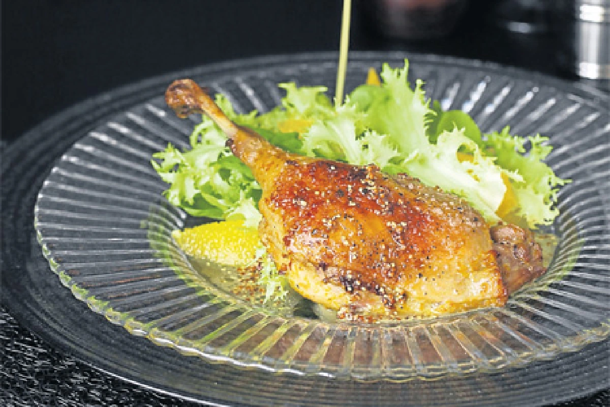 รวมสูตรสลัดสุดโปรด ตอน 7 สลัดขาเป็ดกรอบสไตล์ฝรั่งเศส กับ Duck Confit