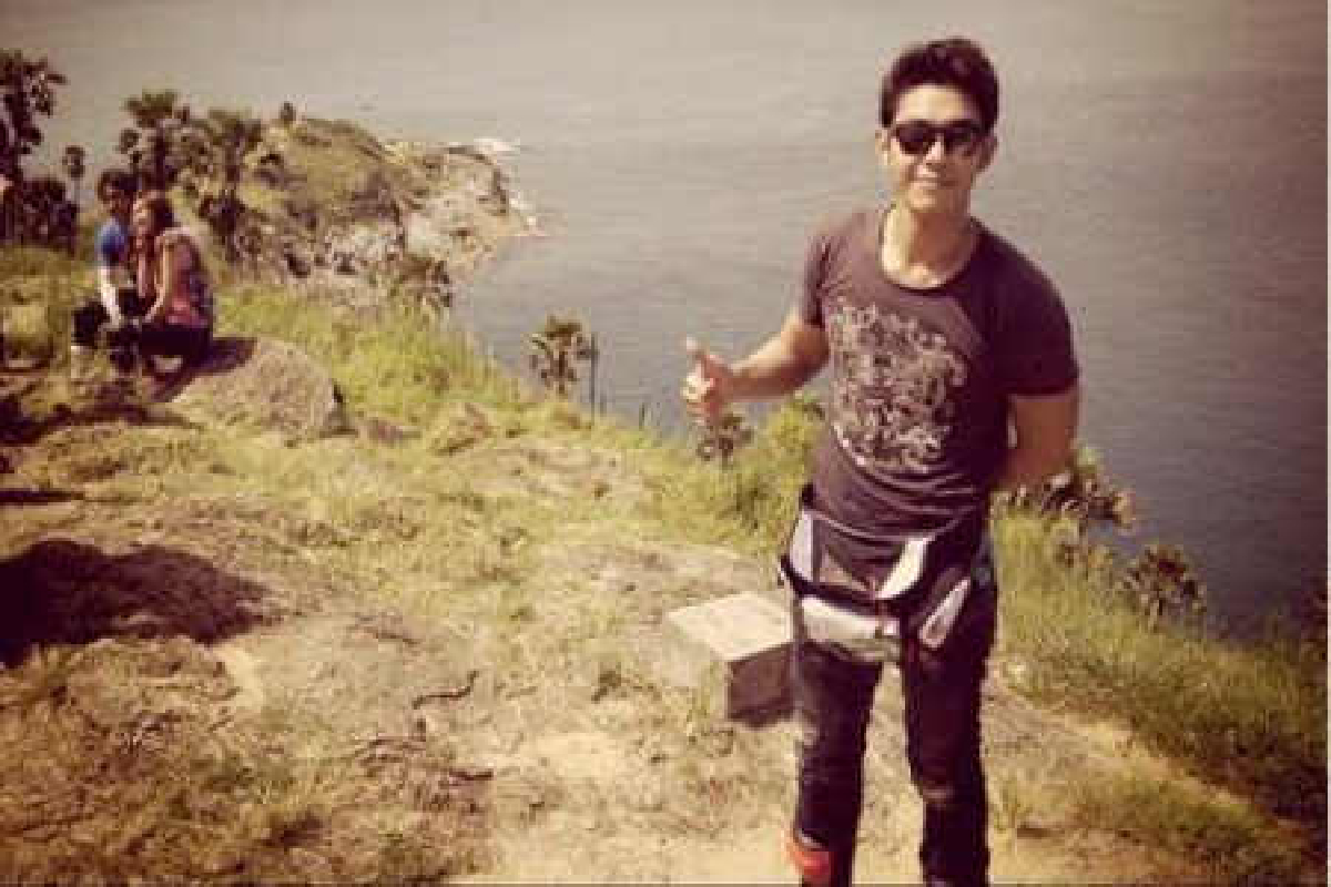 อาร์ตโต้ขออึ๊บสาวในรถ อาร์ตโต้ขออึ๊บสาวในรถ