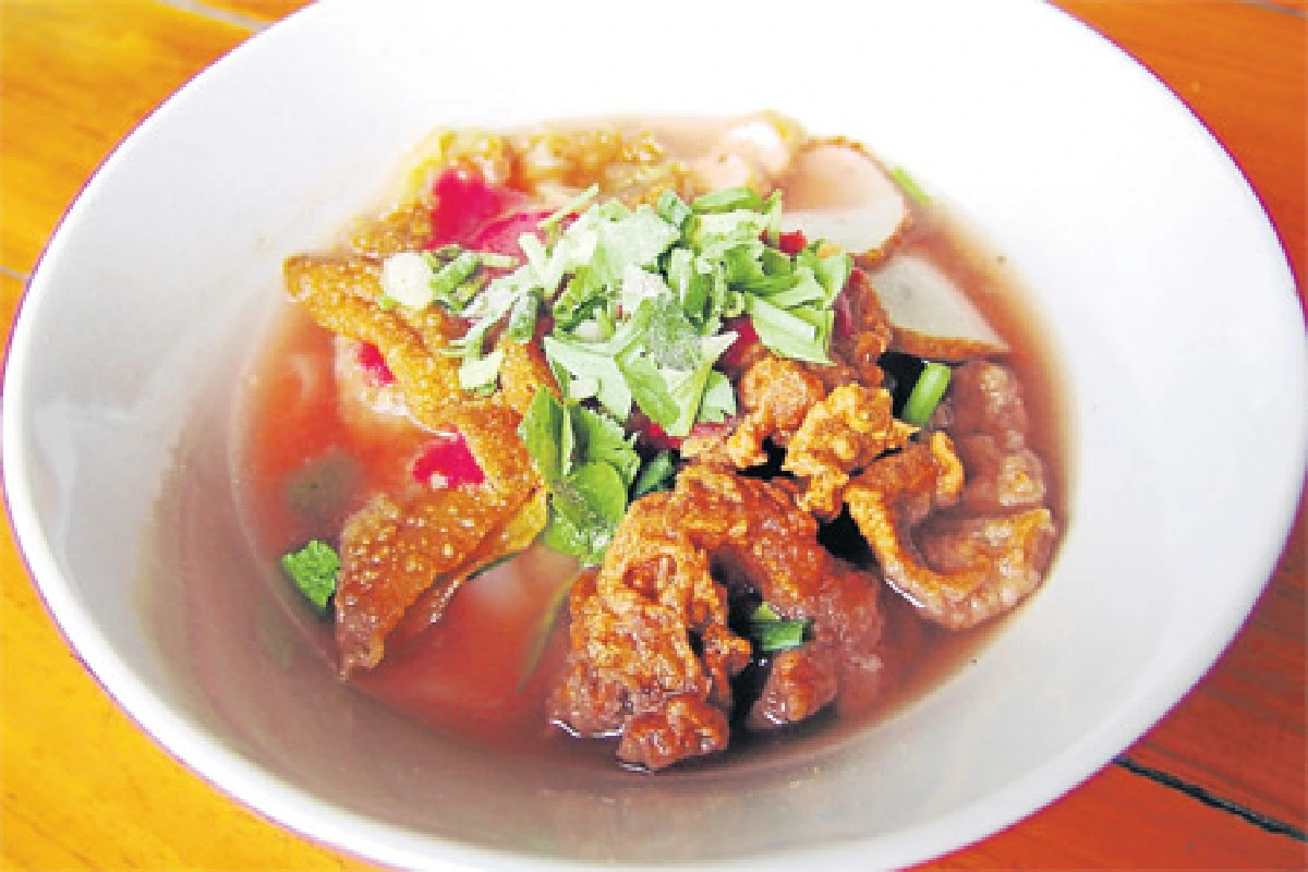 แวะเที่ยวบ้าน ‘ชินกร ไกรลาศ’ ชิมฝีมือ ‘เจ๊วา เจ้าเก่า’