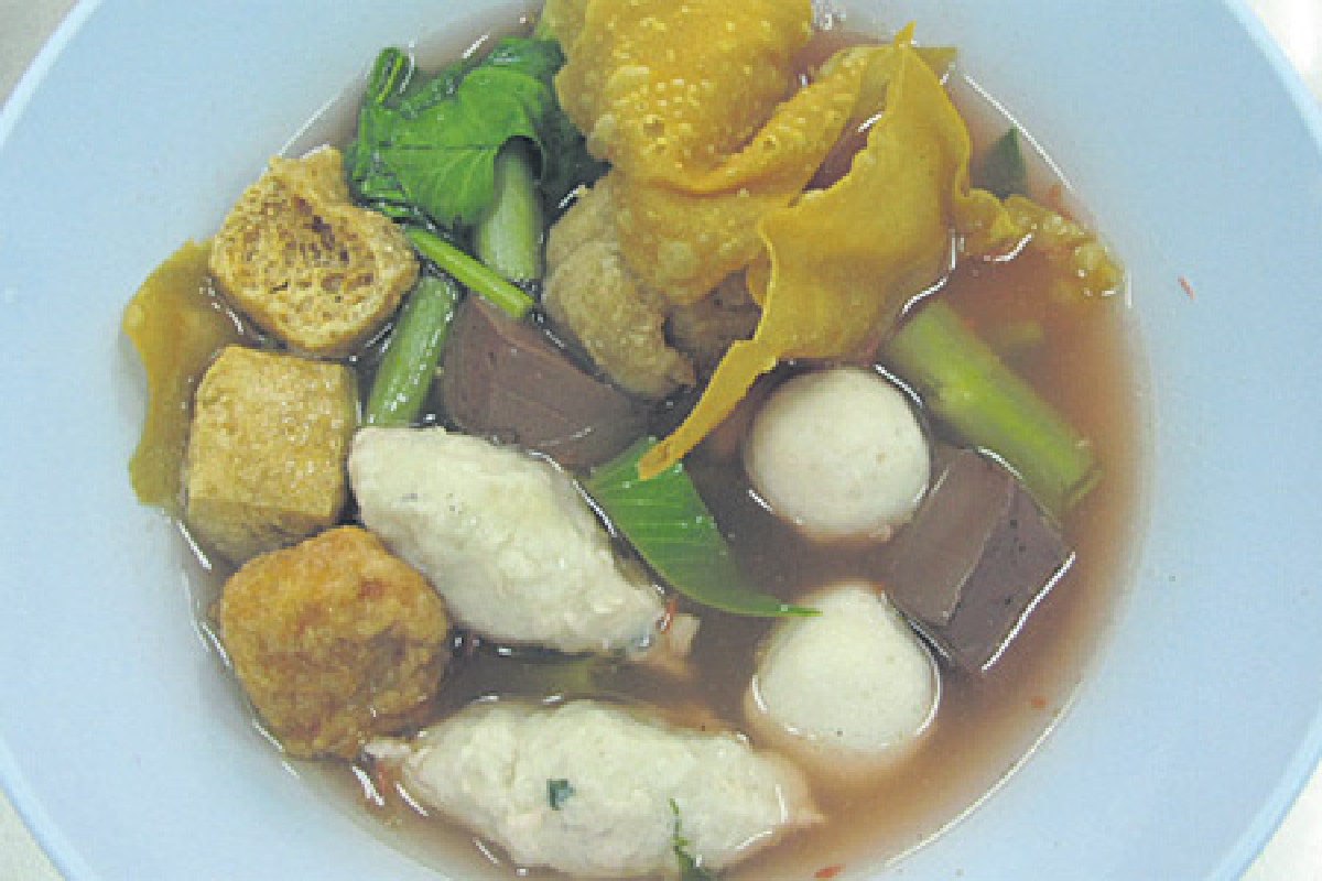 เย็นตาโฟเจ๊หลี ของดีย่านบางรัก เย็นตาโฟเจ๊หลี ของดีย่านบางรัก