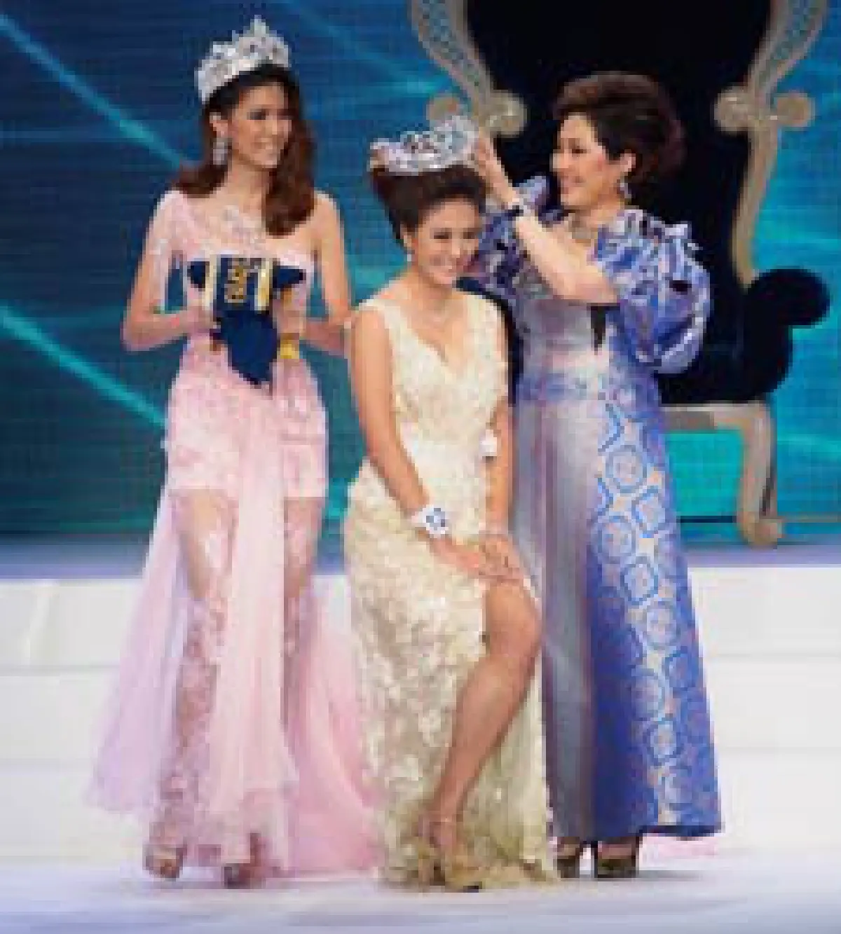 น้องโบว์ลิ่งคว้ามงกุฎนางสาวไทย