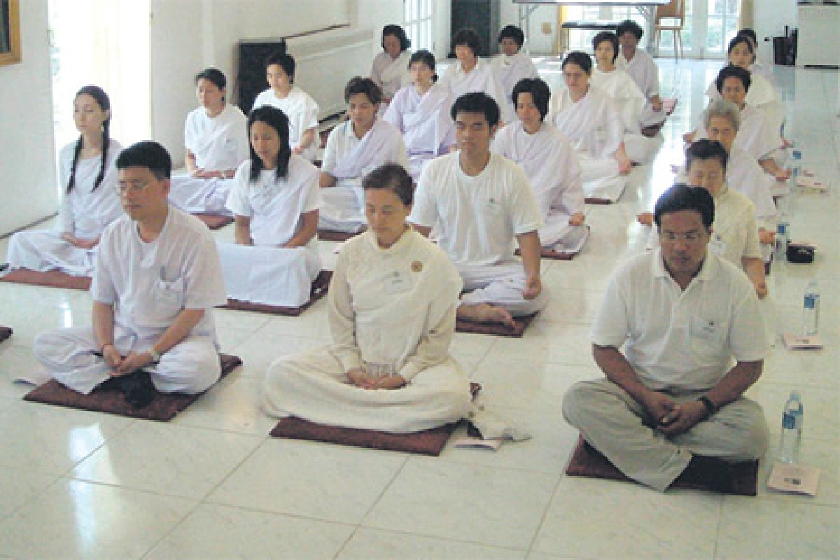 ธรรมปฏิบัติเพื่อการรู้แจ้งในธรรม ณ สำนักงานเลขาธิการวุฒิสภา (ตอนจบ)
