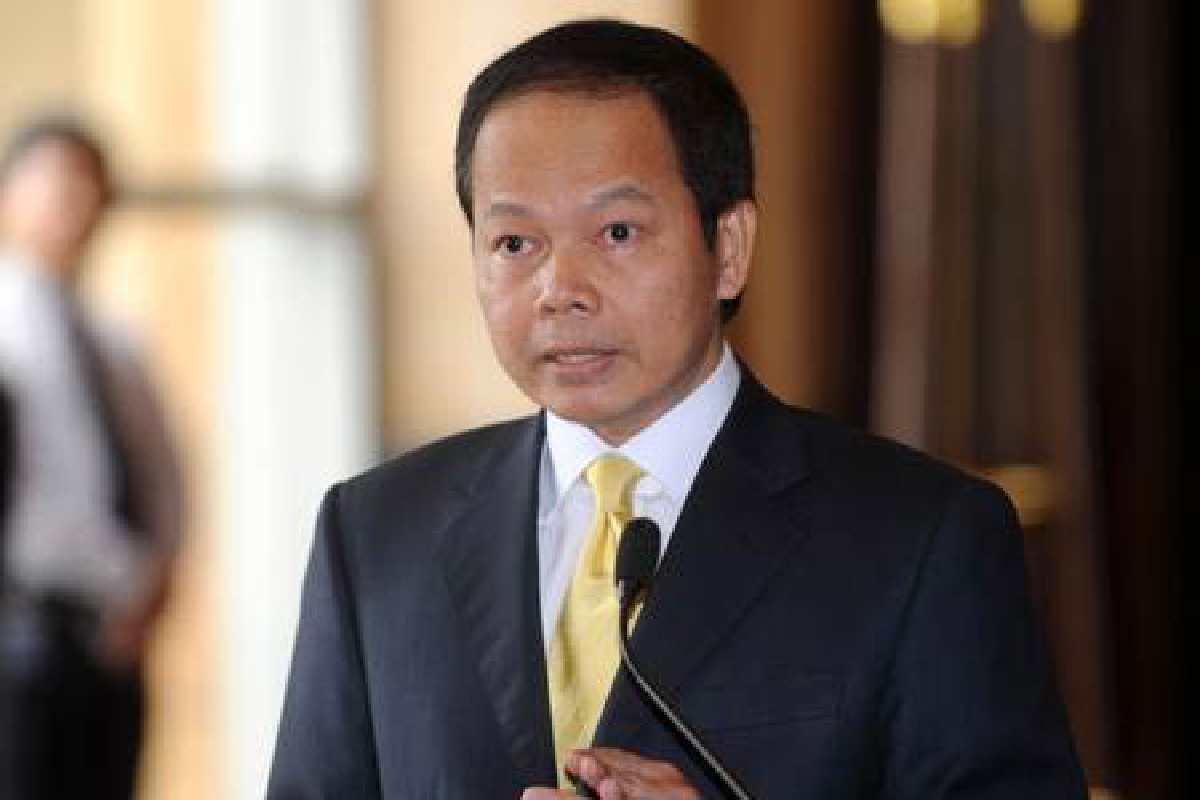 "นพดล" โต้ "แม้ว-ปู"แตกคอปรับครม. "นพดล" โต้ "แม้ว-ปู"แตกคอปรับครม.