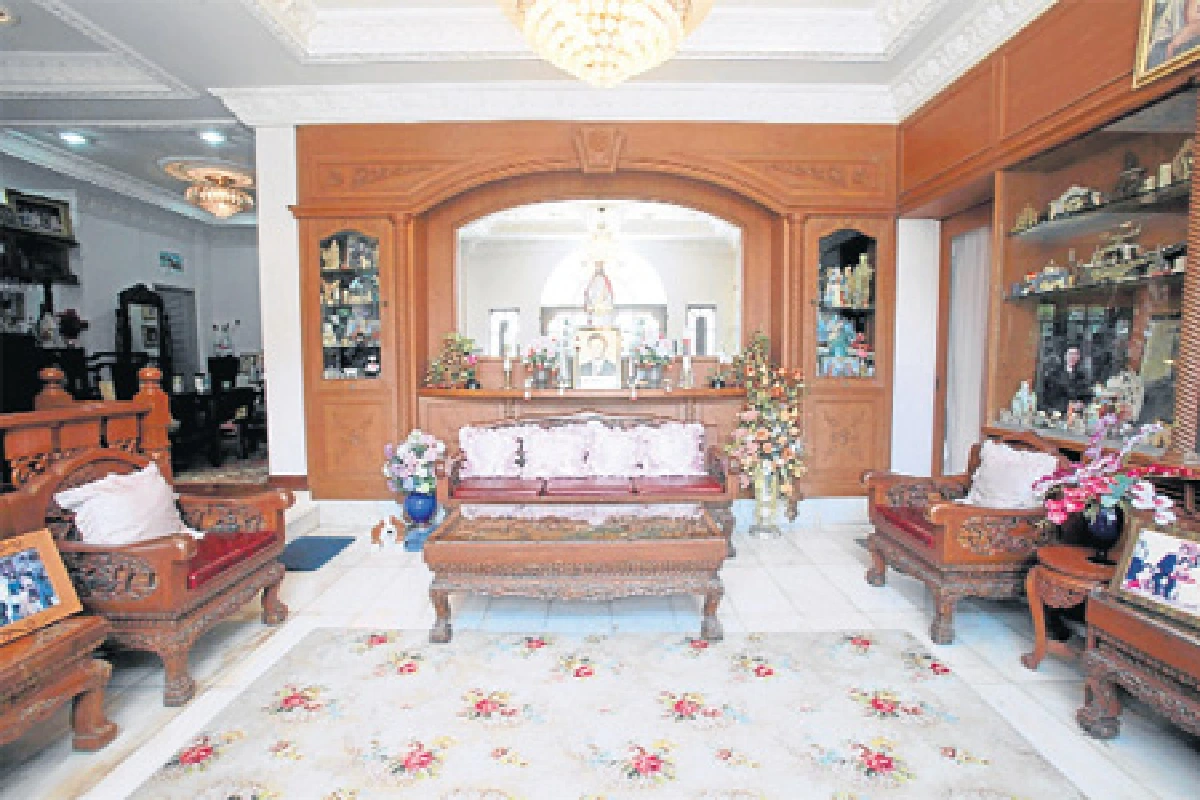 ชายคาแห่งสันติสุข ‘เผ่าเพชร เจริญสุข’