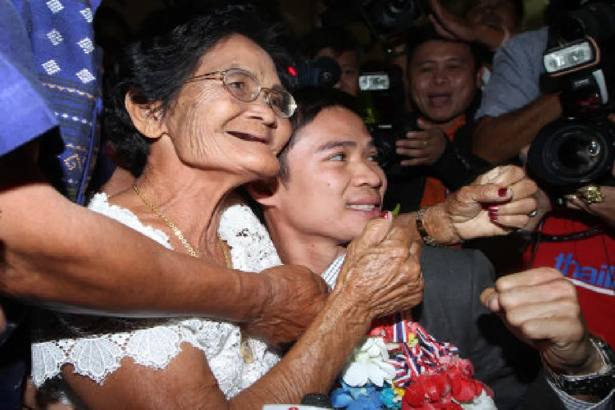 แก้วนำทัพนักกีฬาโอลิมปิกถึงไทย