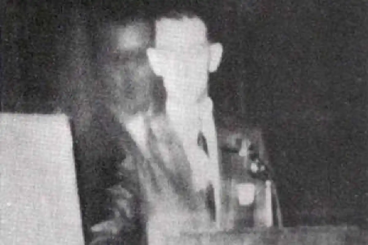 เผยภาพติดวิญญาณในอดีตสุดสยอง!