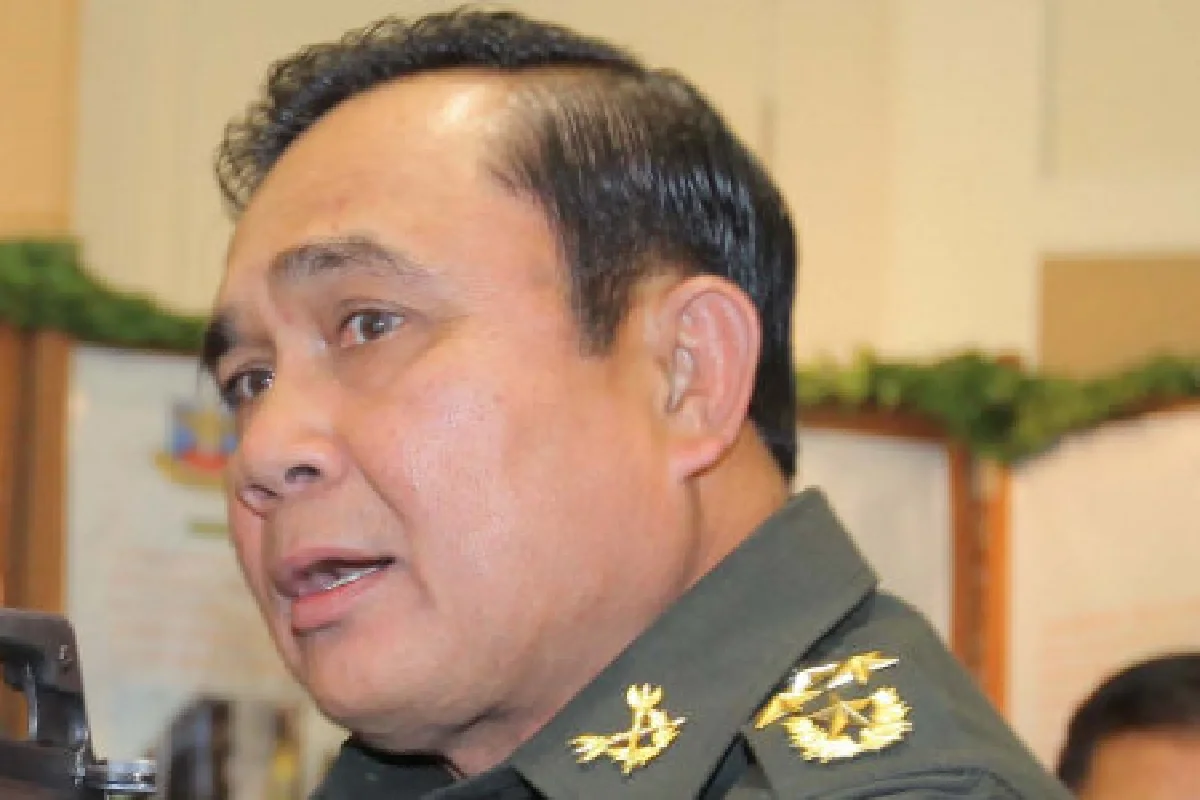 ประยุทธ์ อัดดีเอสไอพูดเรื่อยเปื่อยทหารใช้สไนเปอร์