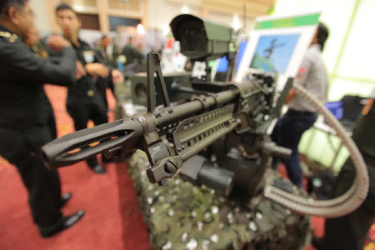 ชมภูมิปัญญาทหารไทยประดิษฐ์อาวุธรบ