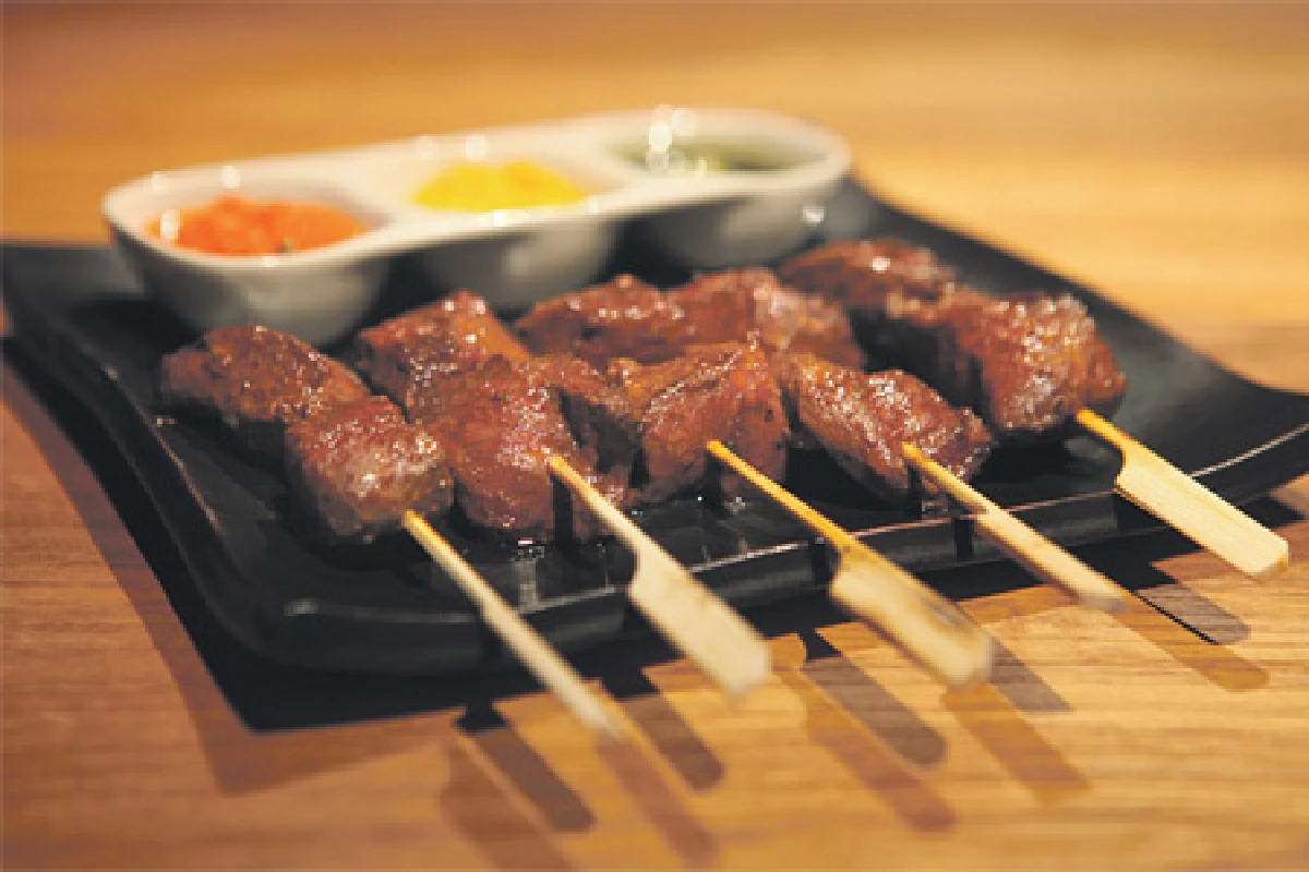 สุข สนุก ลอยฟ้า อโบฟ อีเลฟเว่น