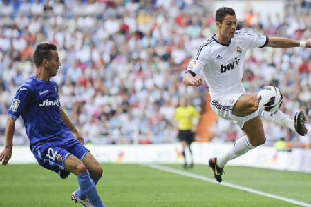 ชุดขาวประเดิมแผ่วเจ๊าค้างคาว1-1 ชุดขาวประเดิมแผ่วเจ๊าค้างคาว1-1