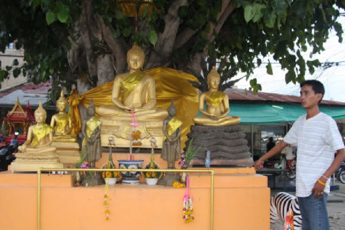 โจรขี้ยาฉกพระกลางตลาดบางปะหัน