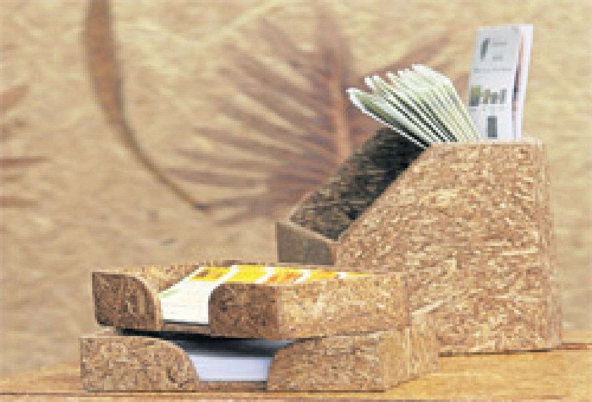 ทดแทนไม้ด้วยวัสดุเหลือใช้ทางการเกษตร