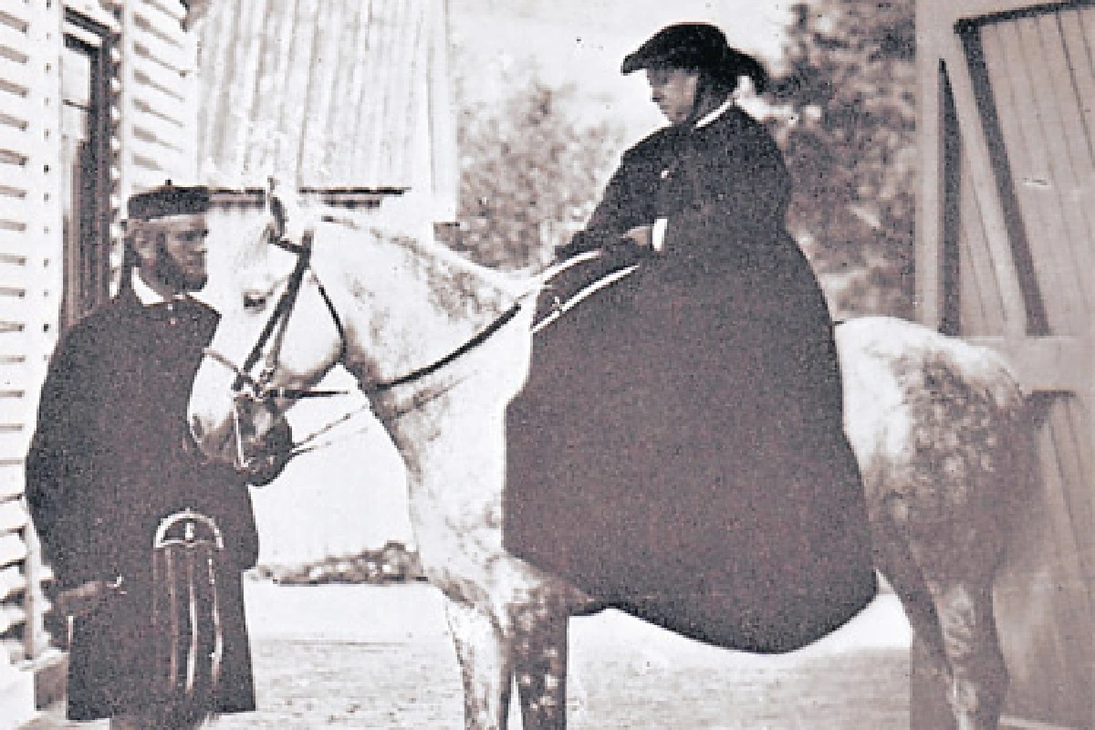 ย้อนอดีตราชวงศ์ผู้ดีเชื้อ "ฉาว" ไม่ทิ้งแถว