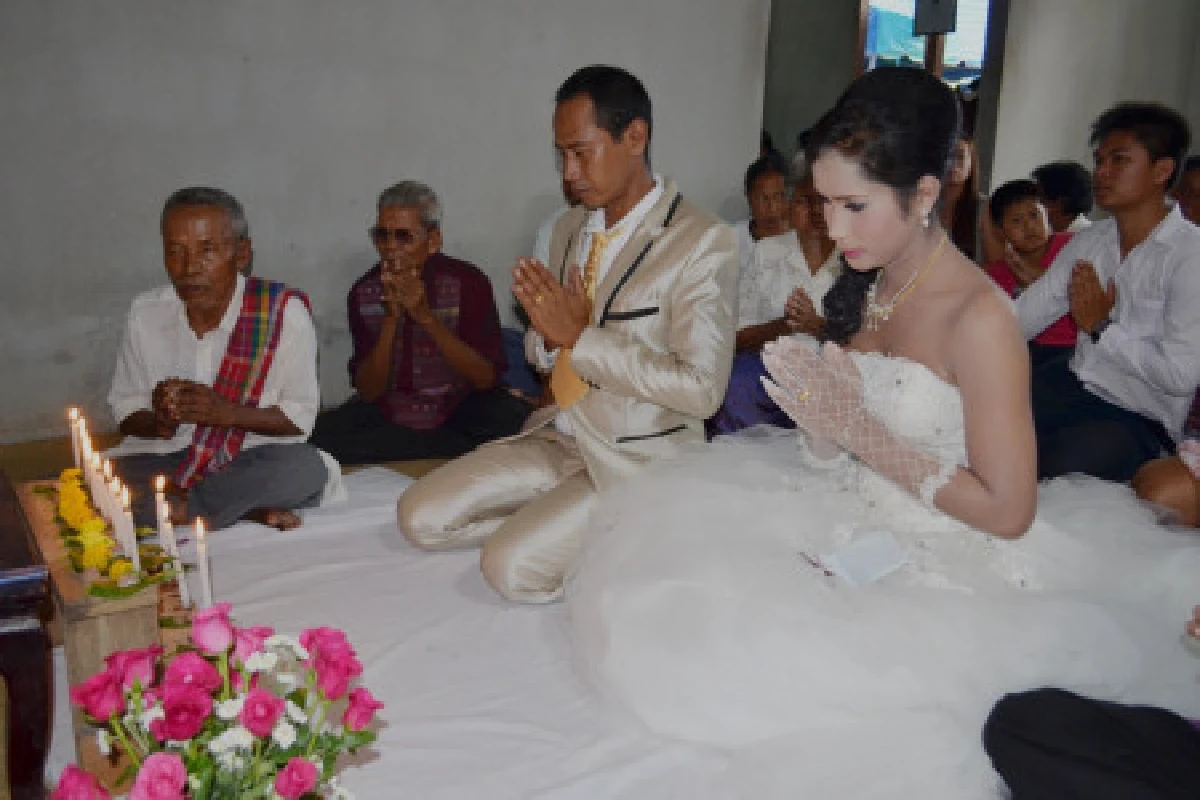 คนพัทลุงฮือฮา!ชายแต่งชาย