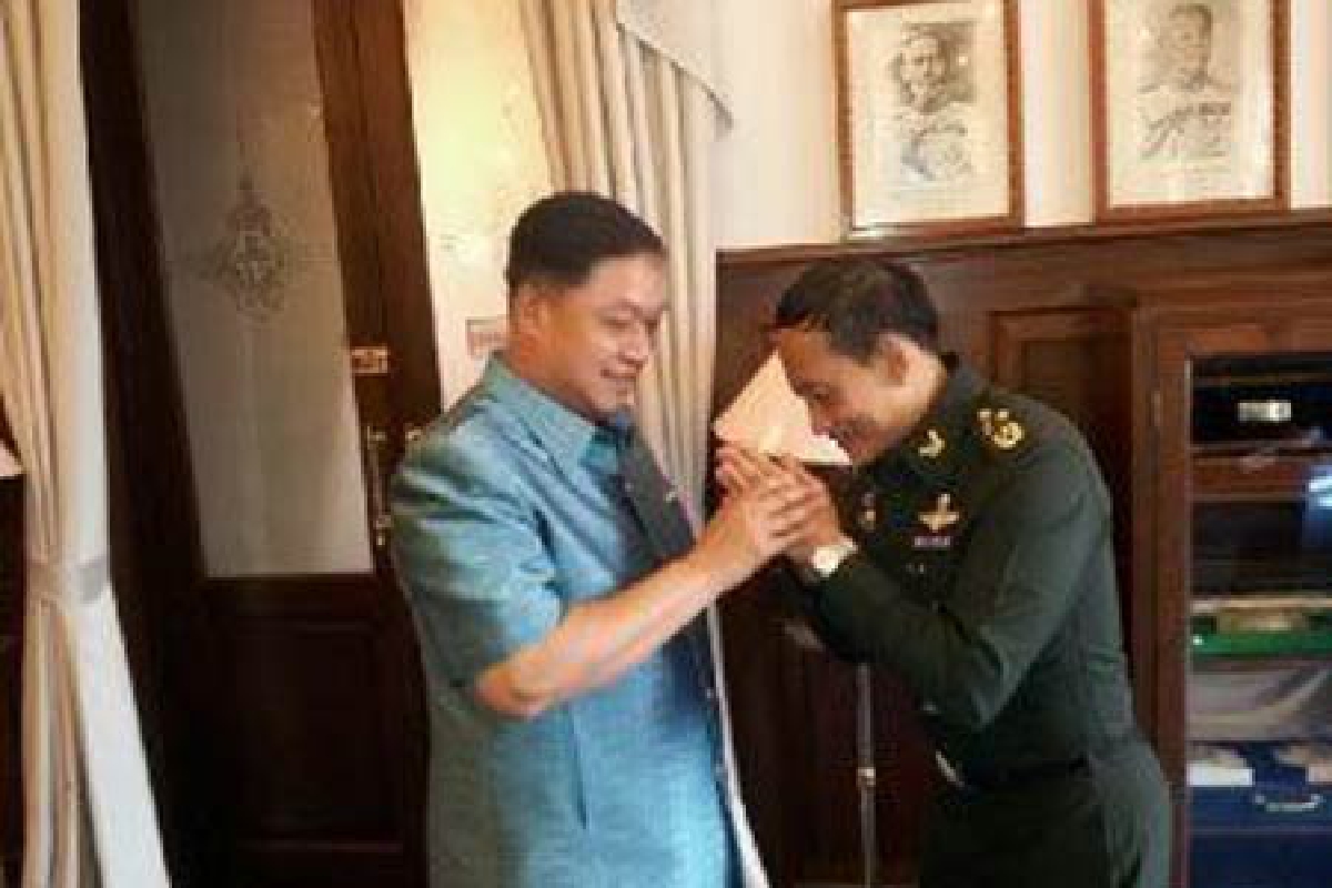 พิณภาษณ์กราบขอขมาสุกำพล พิณภาษณ์กราบขอขมาสุกำพล