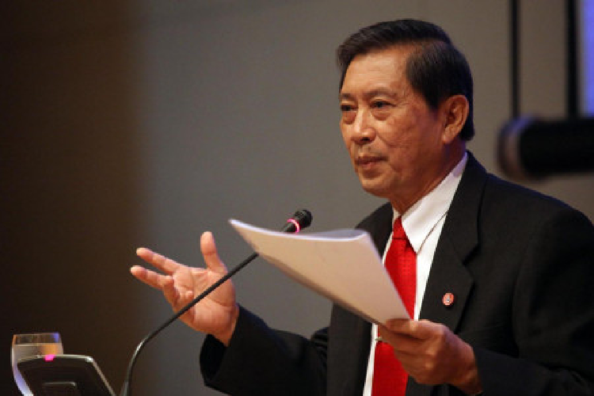 ปลอดประสพตอกคนค้านปล่อยน้ำ ปลอดประสพตอกคนค้านปล่อยน้ำ