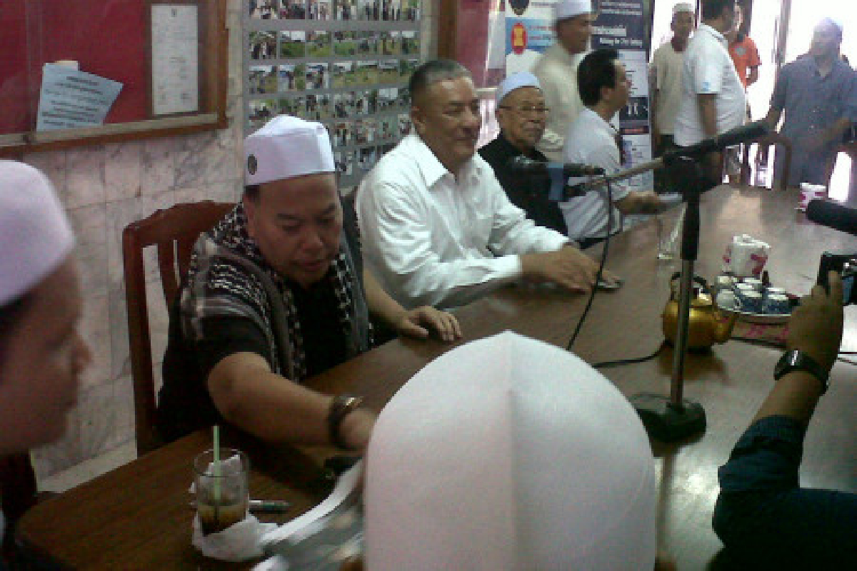 ผบช.ก.ลงพื้นที่ชุมชนท่าอิฐ ผบช.ก.ลงพื้นที่ชุมชนท่าอิฐ