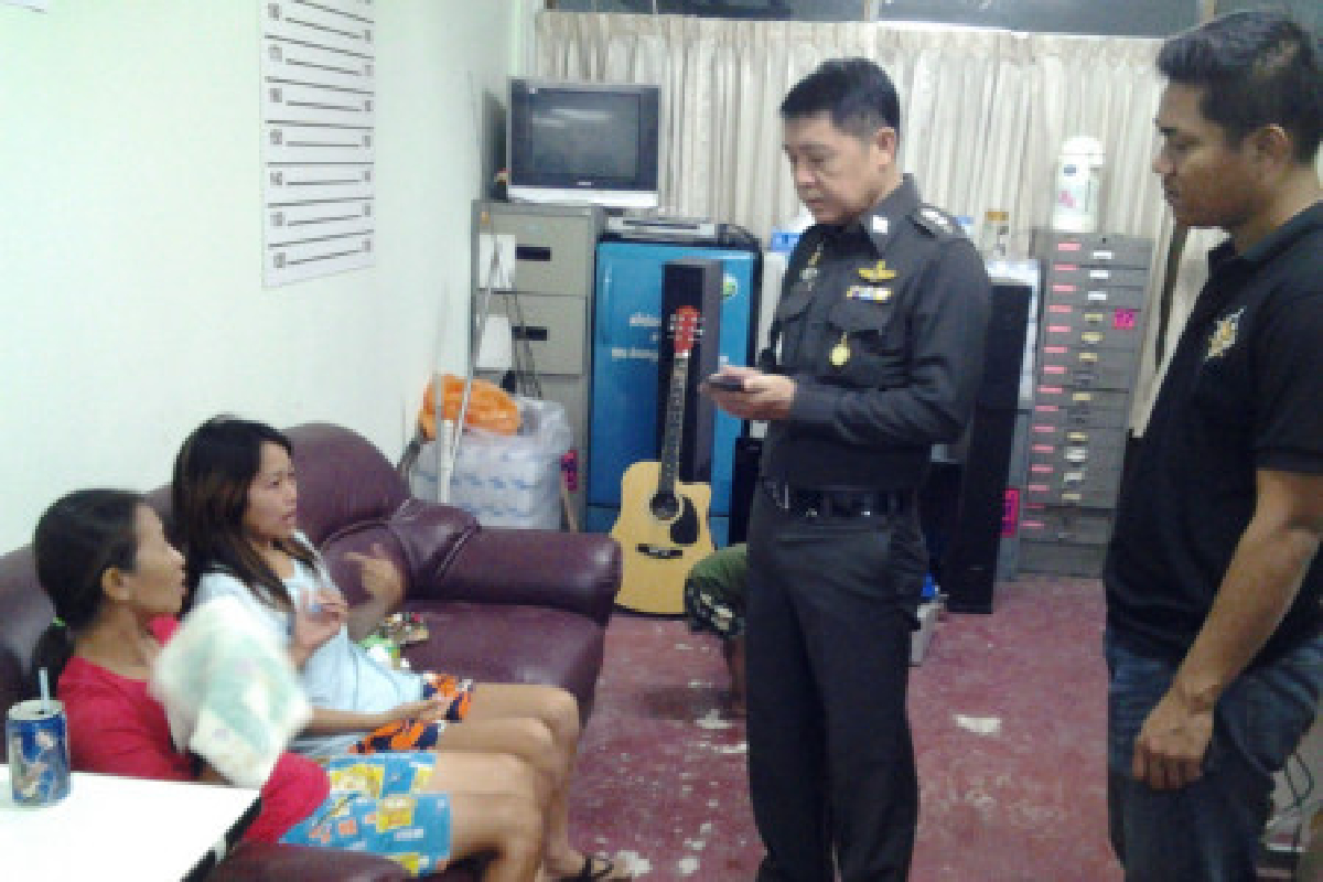 จับสองแม่ลูกเครือข่ายยาคุกราชบุรี จับสองแม่ลูกเครือข่ายยาคุกราชบุรี