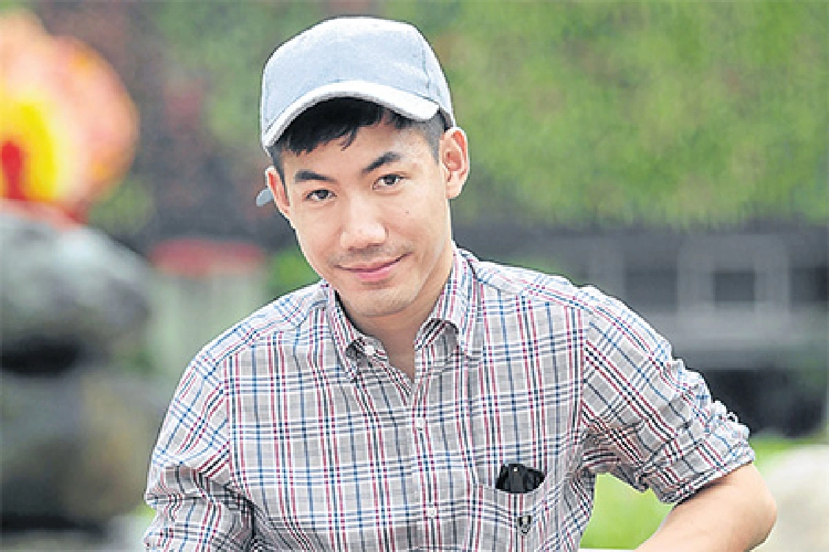 ชายหนุ่มนักเลี้ยงดอกไม้ พัฒนชัย สุรวัฒนพงษ์