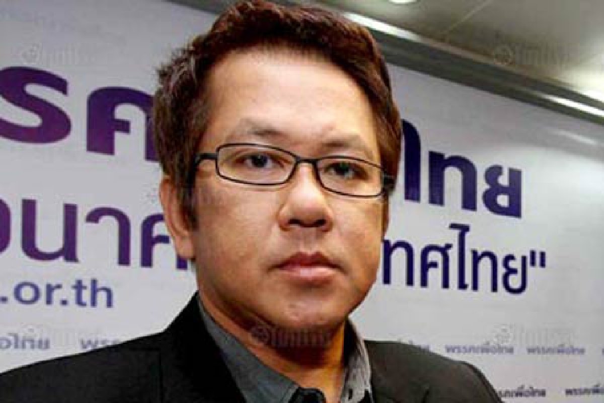 เพื่อไทยยันไม่มีการเมืองแทรกโยกย้ายขรก. เพื่อไทยยันไม่มีการเมืองแทรกโยกย้ายขรก.