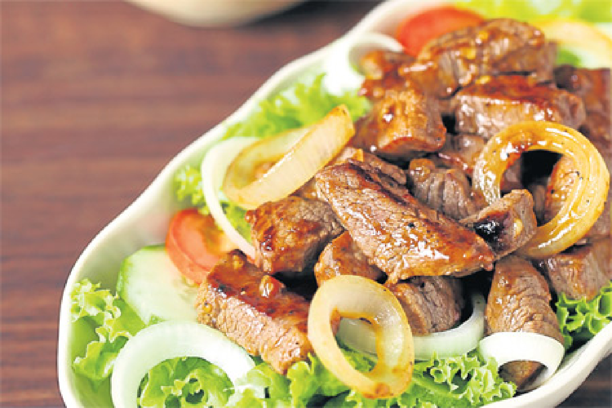 10 ASEAN Dish รู้จักเพื่อนบ้านผ่านอาหาร เนื้อลกลัก Khmer Lok Lak 10 ASEAN Dish รู้จักเพื่อนบ้านผ่านอาหาร เนื้อลกลัก Khmer Lok Lak