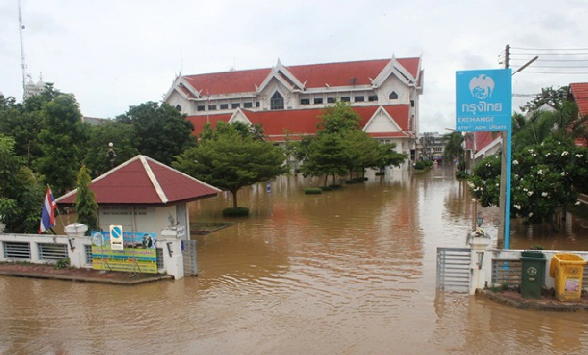 Sukhothai still underwater