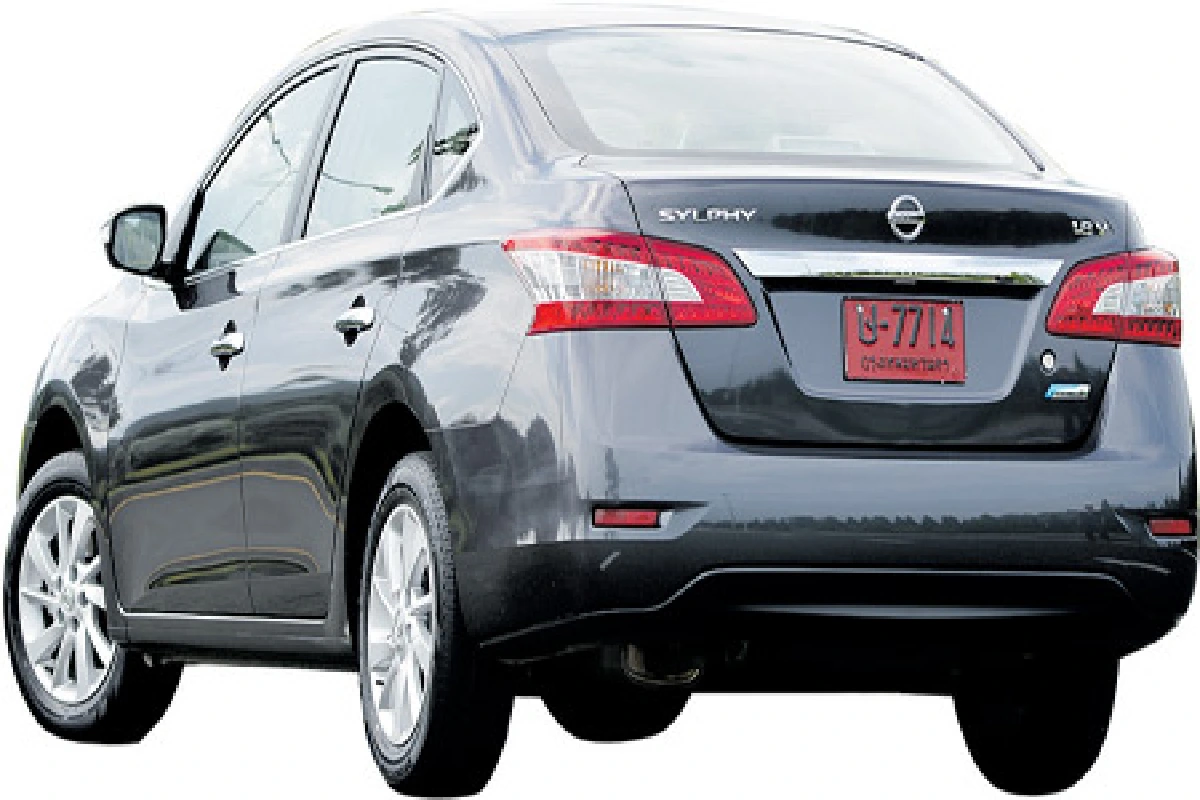 ลองขับ นิสสัน ซิลฟี  ดีที่ใหญ่กับแอร์หลัง